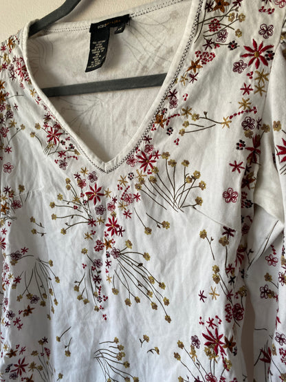 BCBG White Embroidery Longsleeve